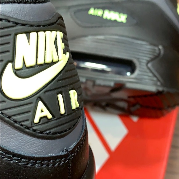 NIKE AIR MAX 90 LTD (GS) Dark Grey/Black-Dark Grey - Picture 15 of 16